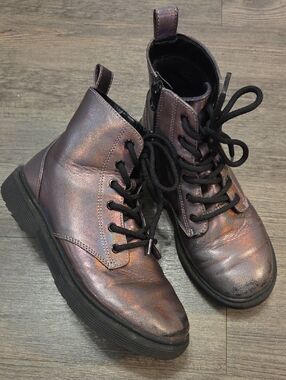 art class • Iridescent Combat Boots with Black Details